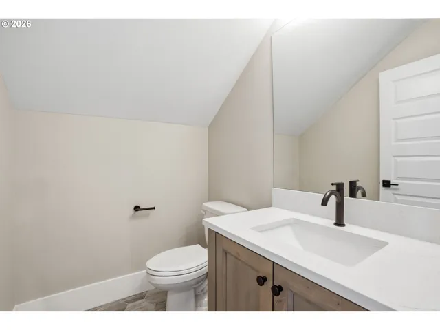 $899,990 | 16221 Northeast 180th Street, Brush Prairie, WA 98606