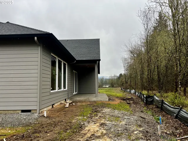 $899,990 | 16221 Northeast 180th Street, Brush Prairie, WA 98606