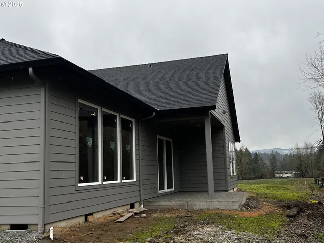 $899,990 | 16221 Northeast 180th Street, Brush Prairie, WA 98606