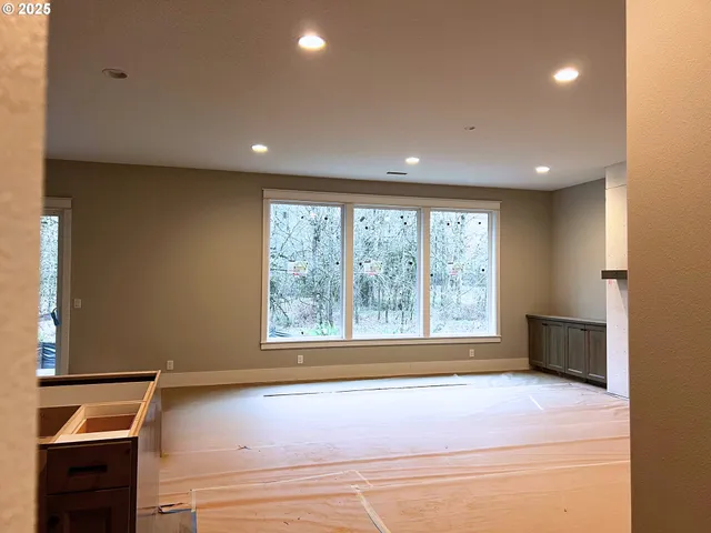 $899,990 | 16221 Northeast 180th Street, Brush Prairie, WA 98606