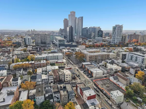 $1,099,000 | 78 Beacon Avenue, Unit 2, Jersey City, NJ 07306