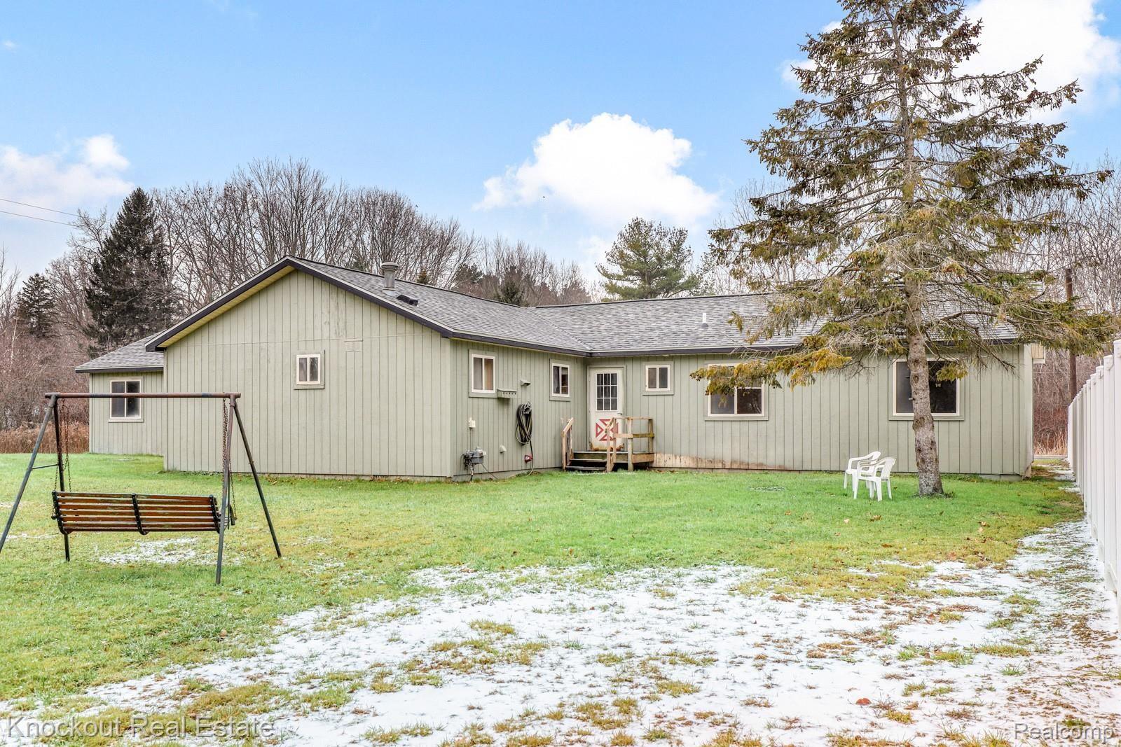 8495 Moorish Road Birch Run, MI 48415 - Photo 32 of 34 8495 Moorish Rd BR Exterior Reshoots-10.jpg