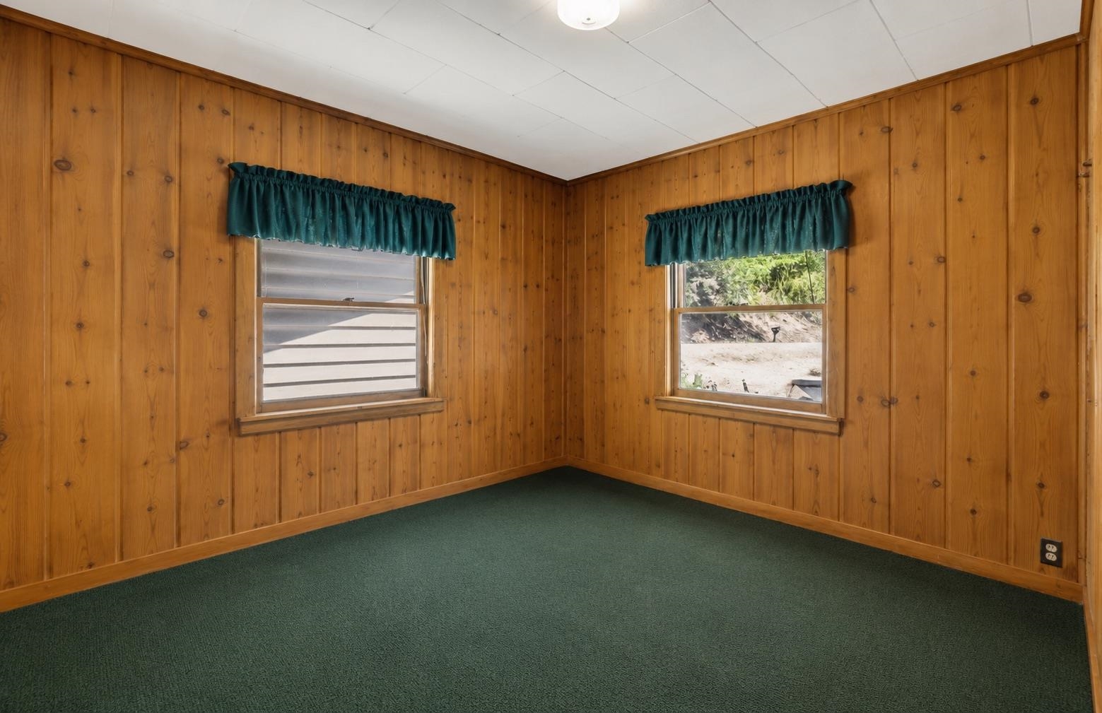 46273 Larson Beach Road Loon Lake, WA 99148 - Photo 23 of 24 Gallery Image 23