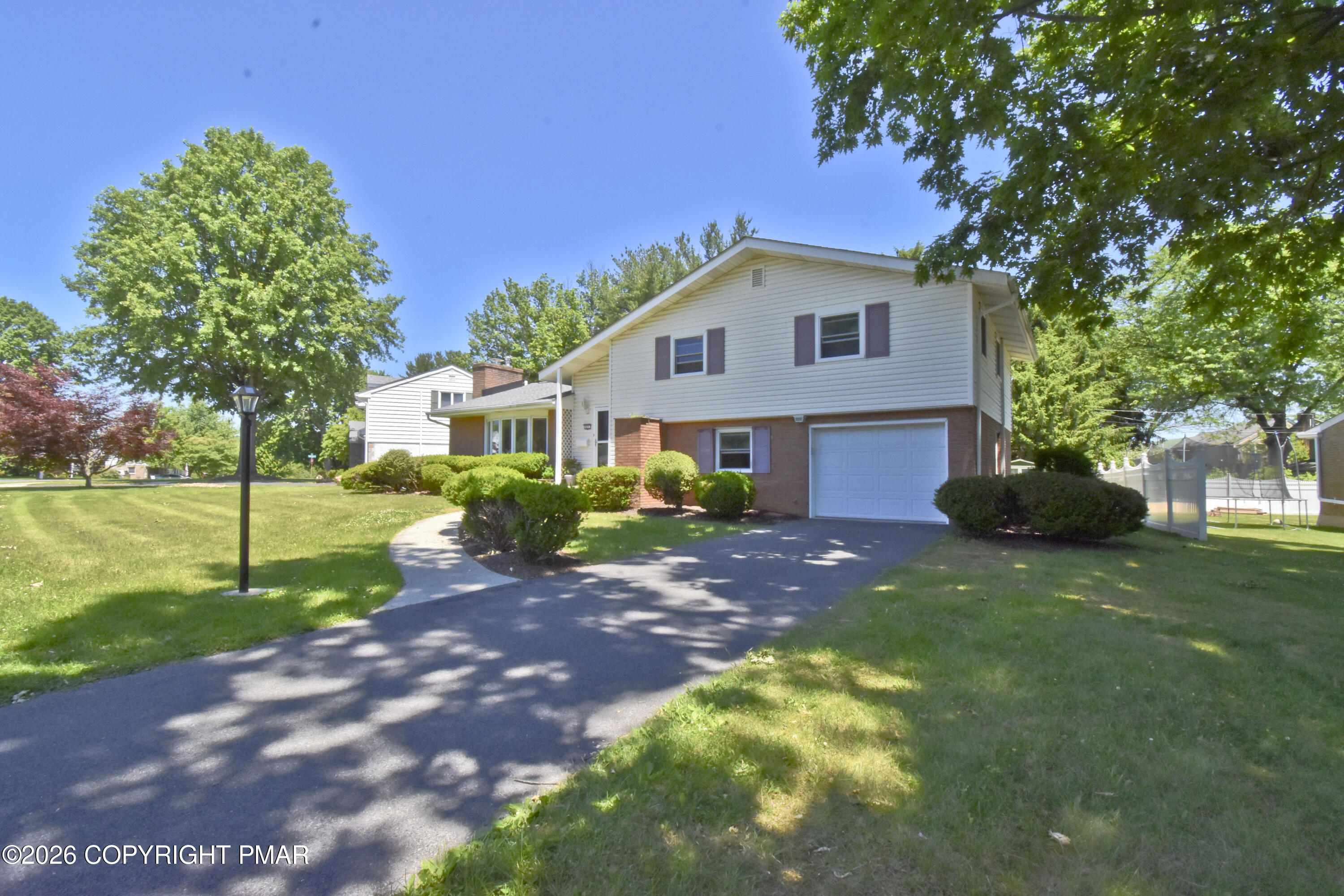 411 Barrett Road Emmaus, PA 18049 - Photo 27 of 32 12 Front (4)