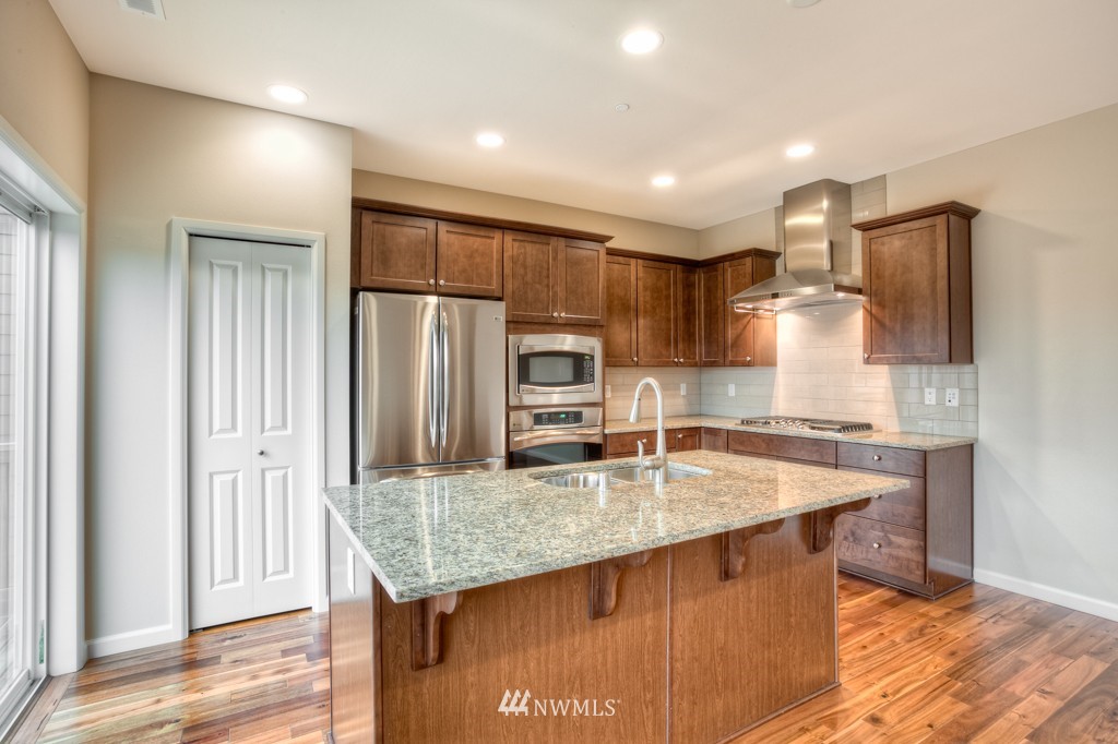 17719 Southeast 189th Street, Unit 42 Renton, WA 98058 - Photo 4 of 17 Gallery Image 4