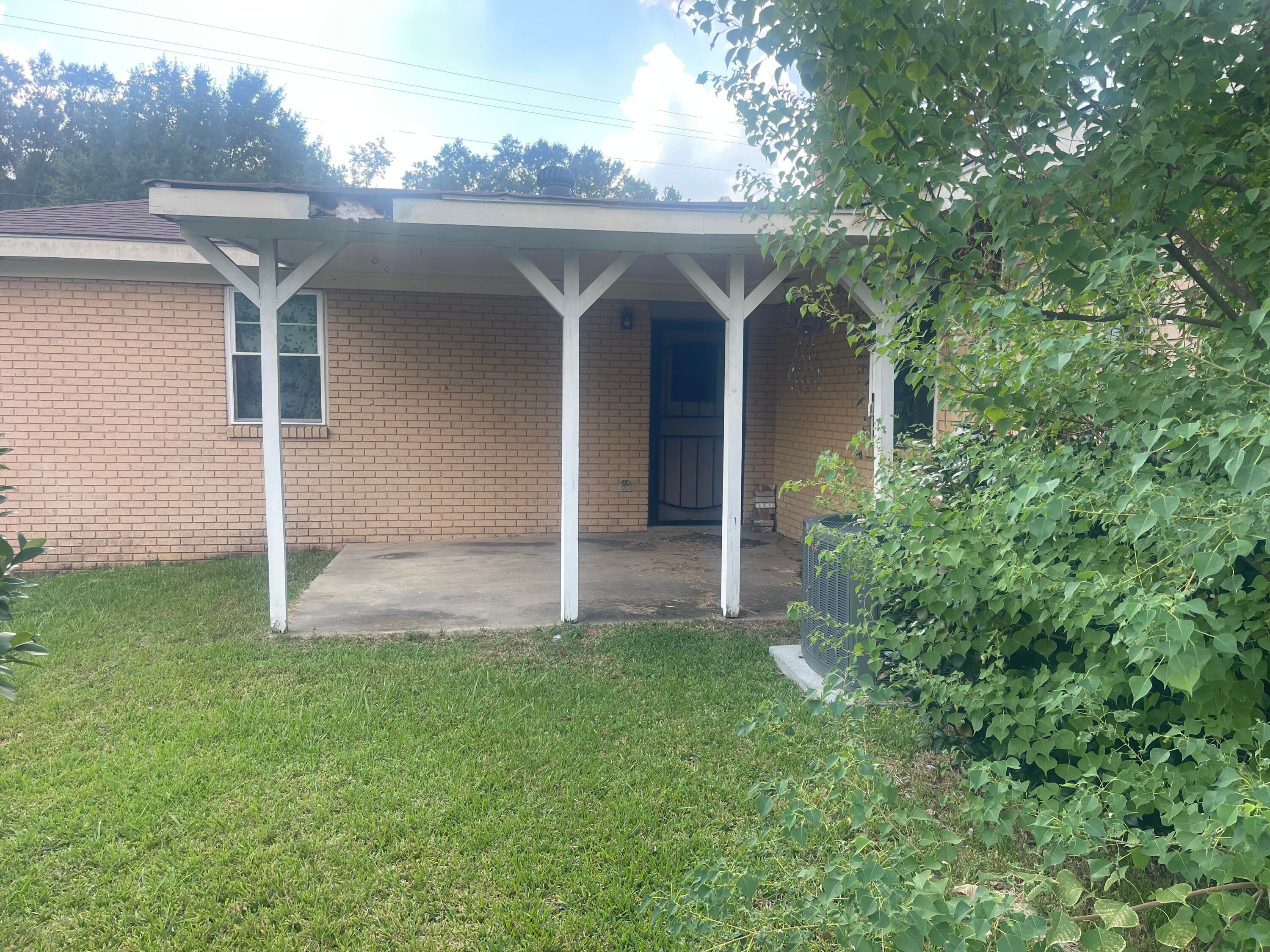 304 Weathersby Road Hattiesburg, MS 39402 - Photo 6 of 13 Gallery Image 6