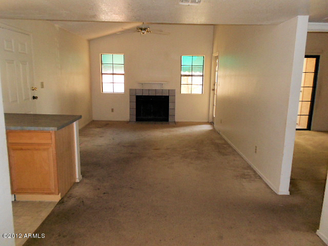 2855 South Ext Road, Unit 241 Mesa, AZ 85210 - Photo 18 of 20 living room