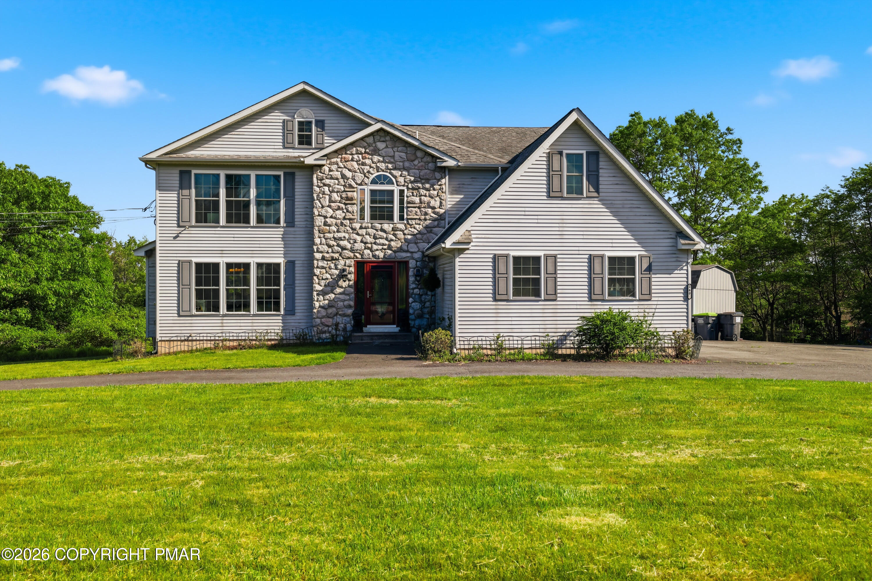 2607 Ramon Drive Blakeslee, PA 18610 - Photo 3 of 67 Front