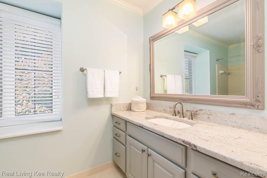 1784 Snowden Circle Rochester Hills, MI 48306 - Photo 36 of 49