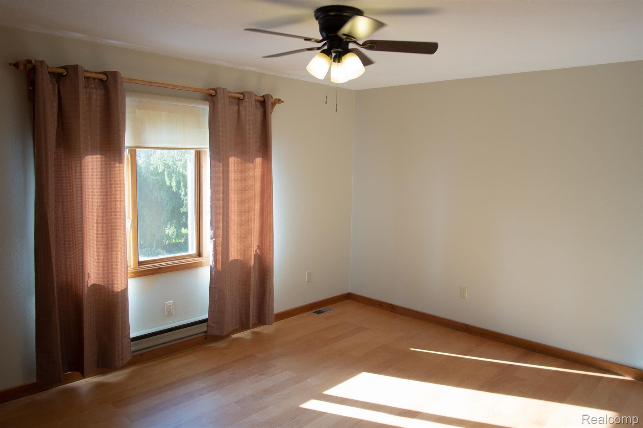 1371 Rutledge Drive Temperance, MI 48182 - Photo 39 of 58 Gallery Image 39