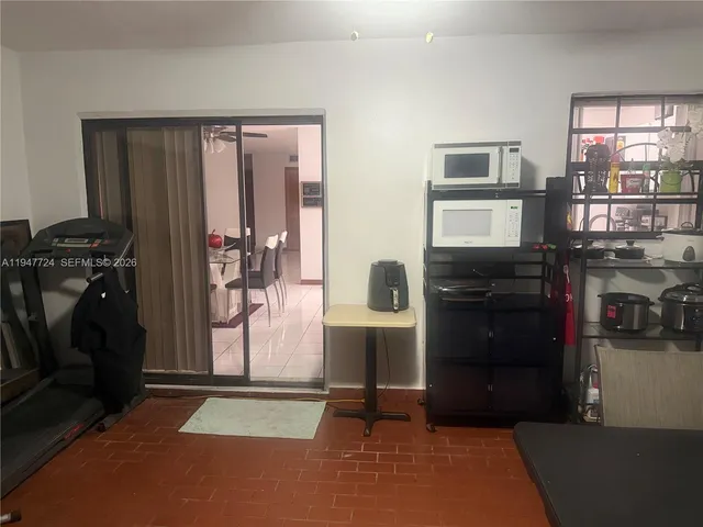 $3,700 | 14690 Southwest 49th Street, Miami, FL 33175