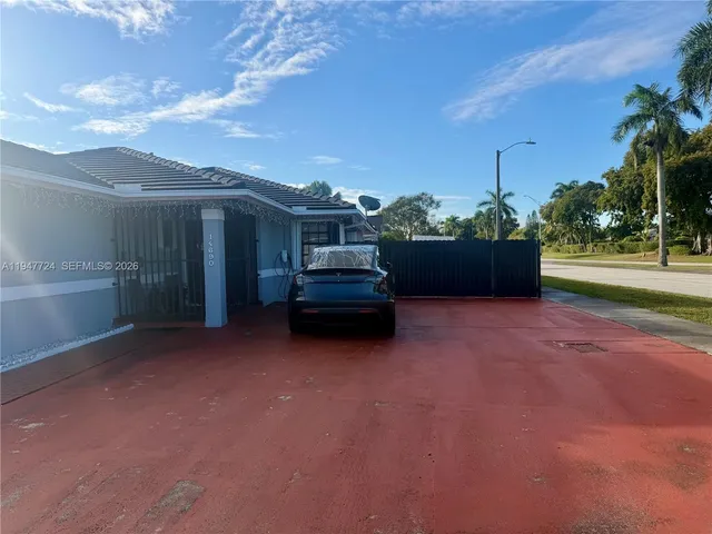 $3,700 | 14690 Southwest 49th Street, Miami, FL 33175