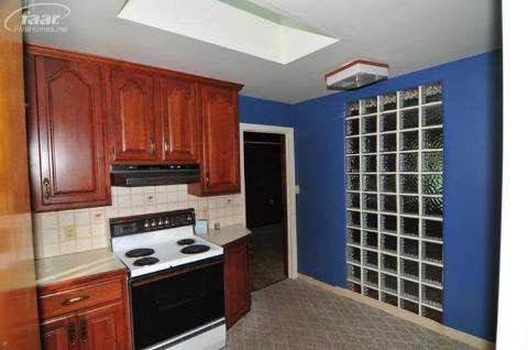 2283 Covert Road Burton, MI 48509 - Photo 2 of 12 20144842-1.JPG