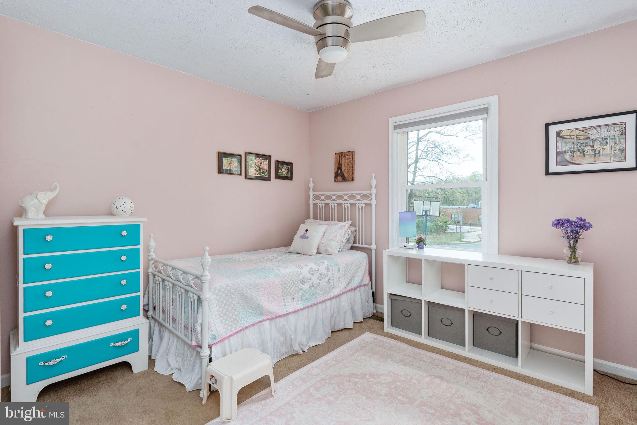 15195 Dyers Road Woodbridge, VA 22193 - Photo 24 of 53 a bedroom with a bed and a window