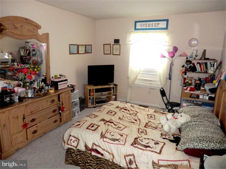 54 Whitford Drive Burlington, NJ 08016 - Photo 11 of 19 Bedroom