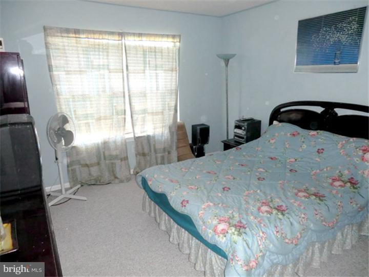 54 Whitford Drive Burlington, NJ 08016 - Photo 12 of 19 Bedroom