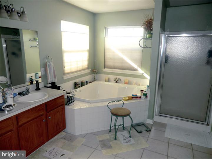 54 Whitford Drive Burlington, NJ 08016 - Photo 10 of 19 Master Bathroom