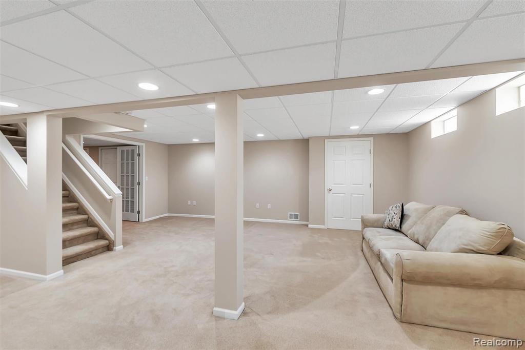 25735 Rutledge Crossing Farmington Hills, MI 48335 - Photo 40 of 53