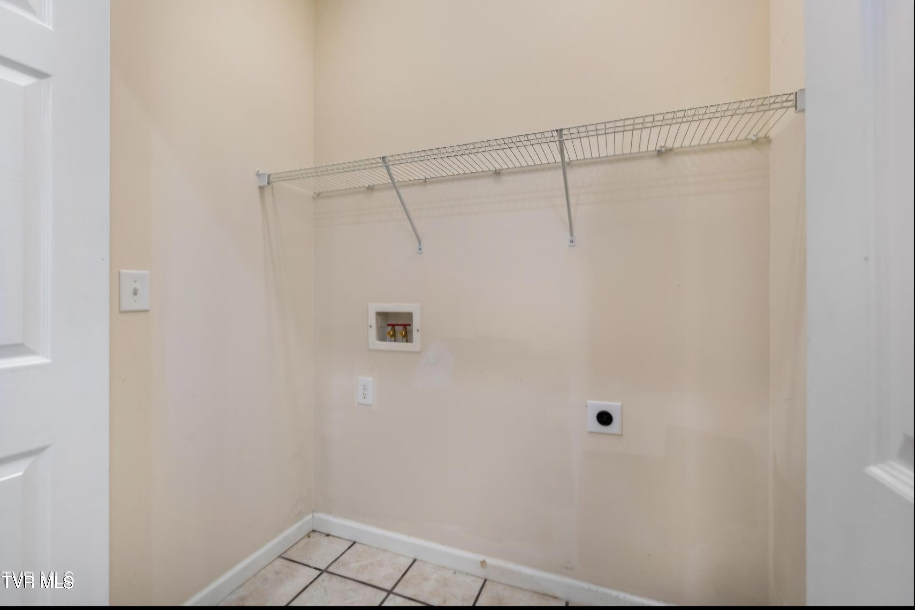 176 South Austin Springs Road, Unit 9 Johnson City, TN 37601 - Photo 15 of 27 Screenshot_20260524_142601_Flexmls Pro
