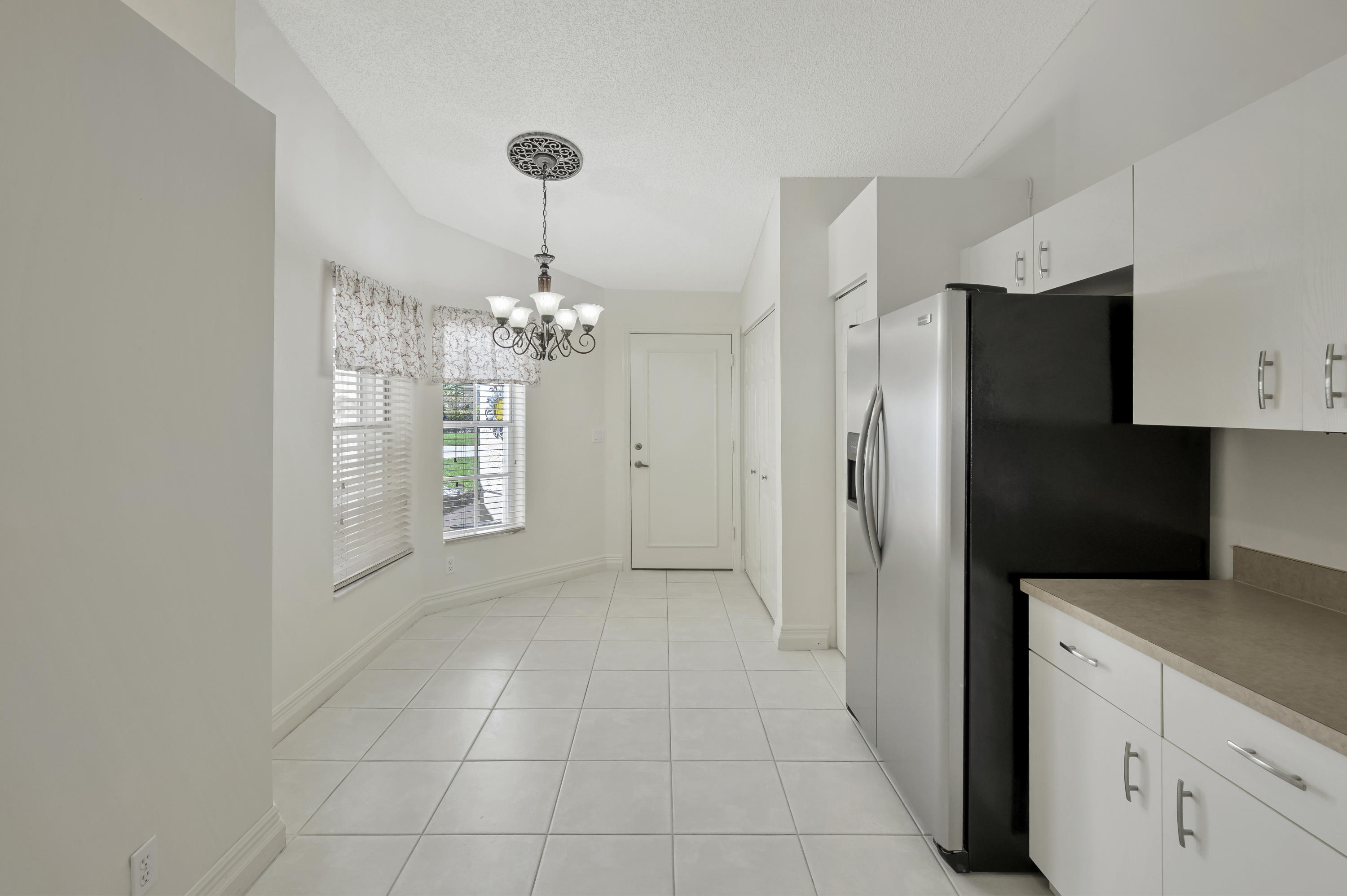 15334 Floral Club Road Delray Beach, FL 33484 - Photo 5 of 18 4-Kitchen