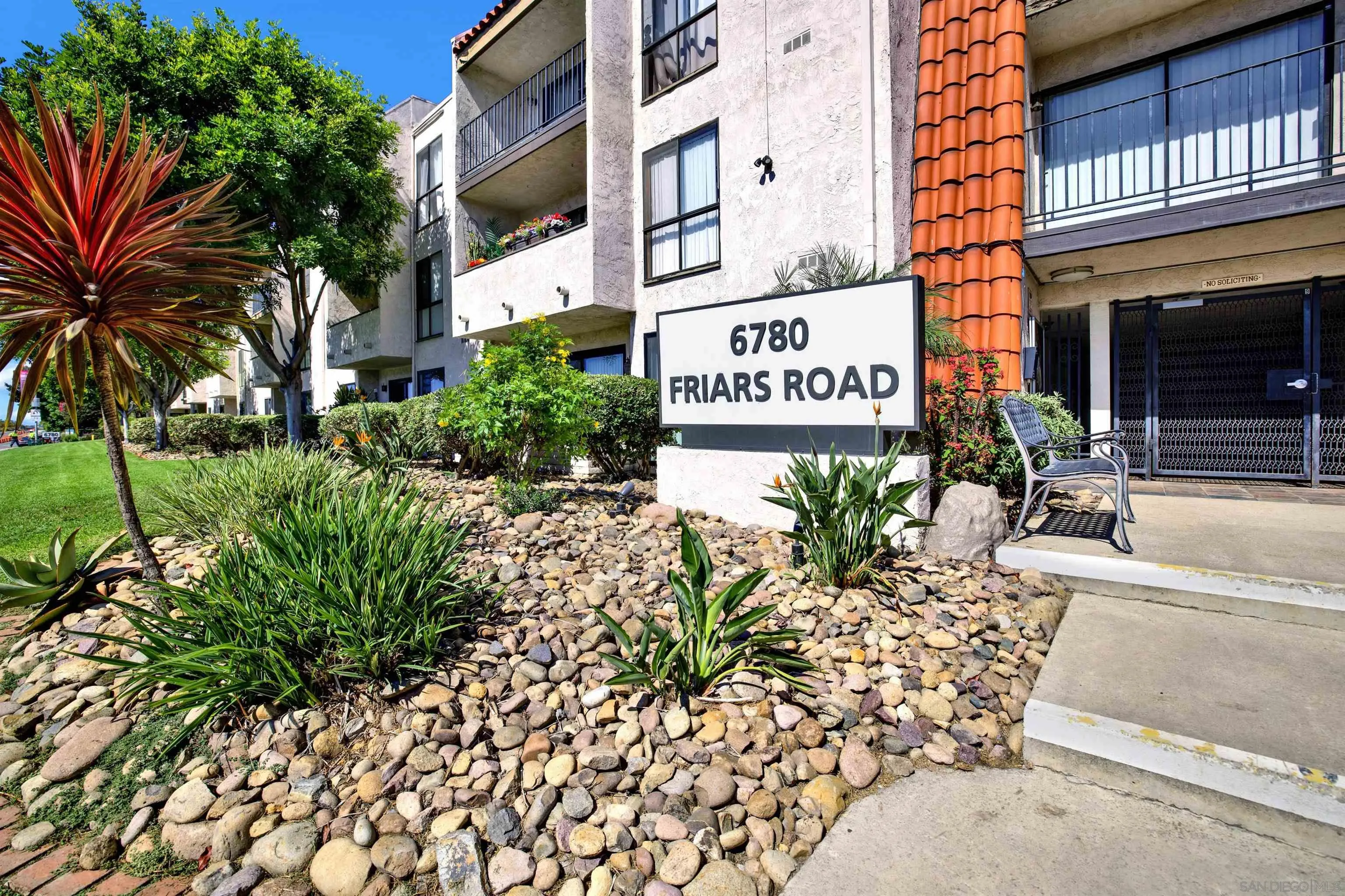 6780 Friars Road, Unit 153 San Diego, CA 92108 - Photo 12 of 21 a sign on a street corner
