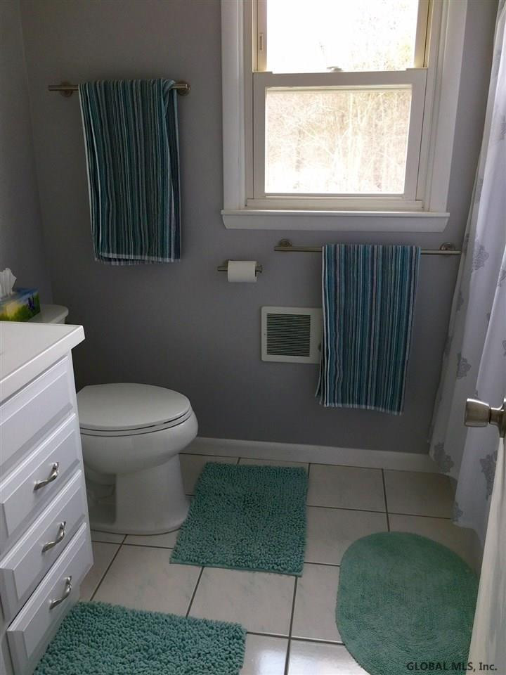 343 Miller Road Rexford, NY 12148 - Photo 15 of 25 Photo 15