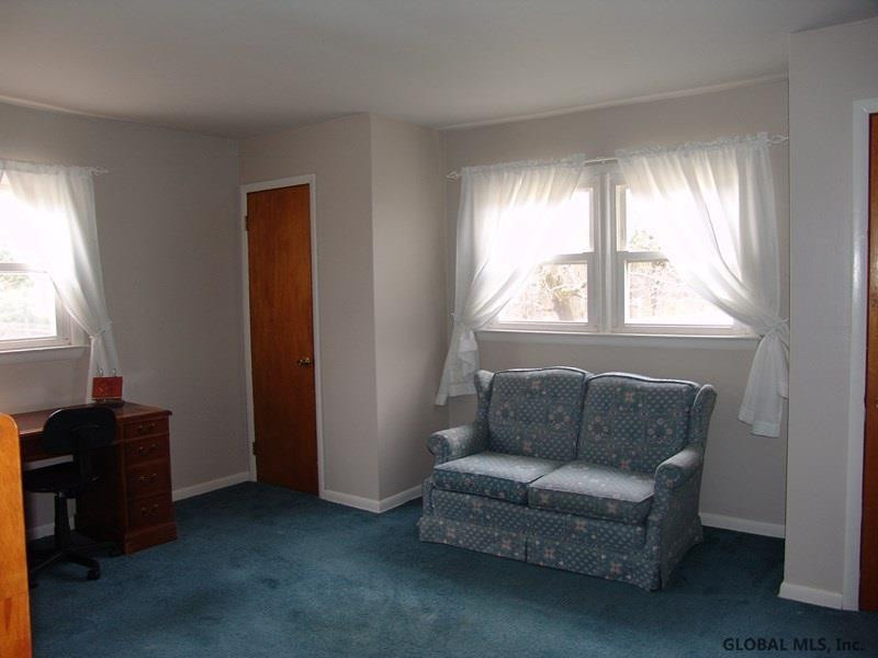343 Miller Road Rexford, NY 12148 - Photo 17 of 25 Photo 17