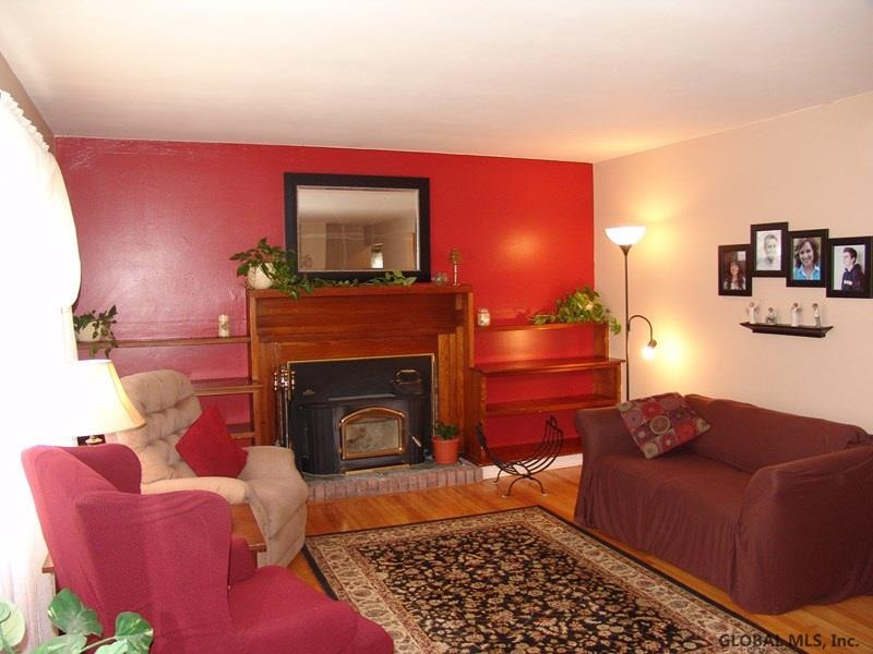 343 Miller Road Rexford, NY 12148 - Photo 7 of 25 Photo 7