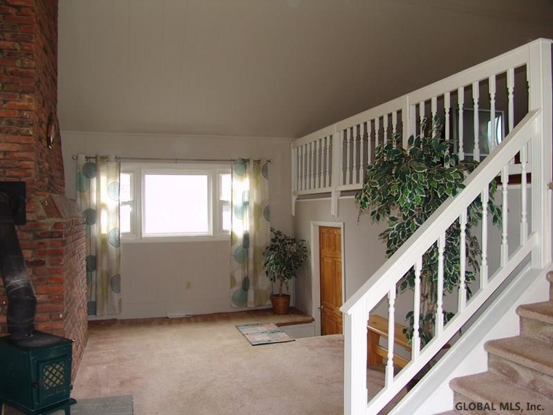 343 Miller Road Rexford, NY 12148 - Photo 10 of 25 Photo 10
