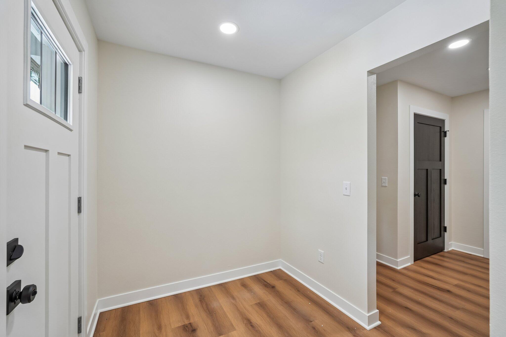 313 Front Street Watertown, WI 53094 - Photo 5 of 39 5