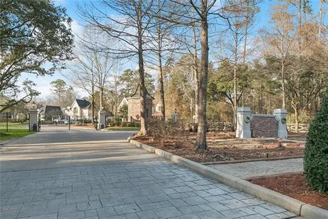 $865,000 | 151 Morningside Drive, Mandeville, LA 70448