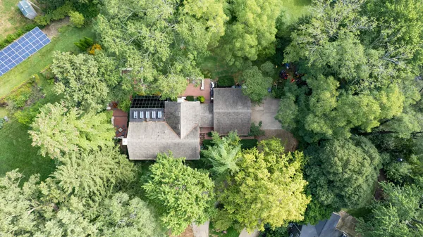 $1,049,000 | 812 Dodds Drive, Champaign, IL 61820