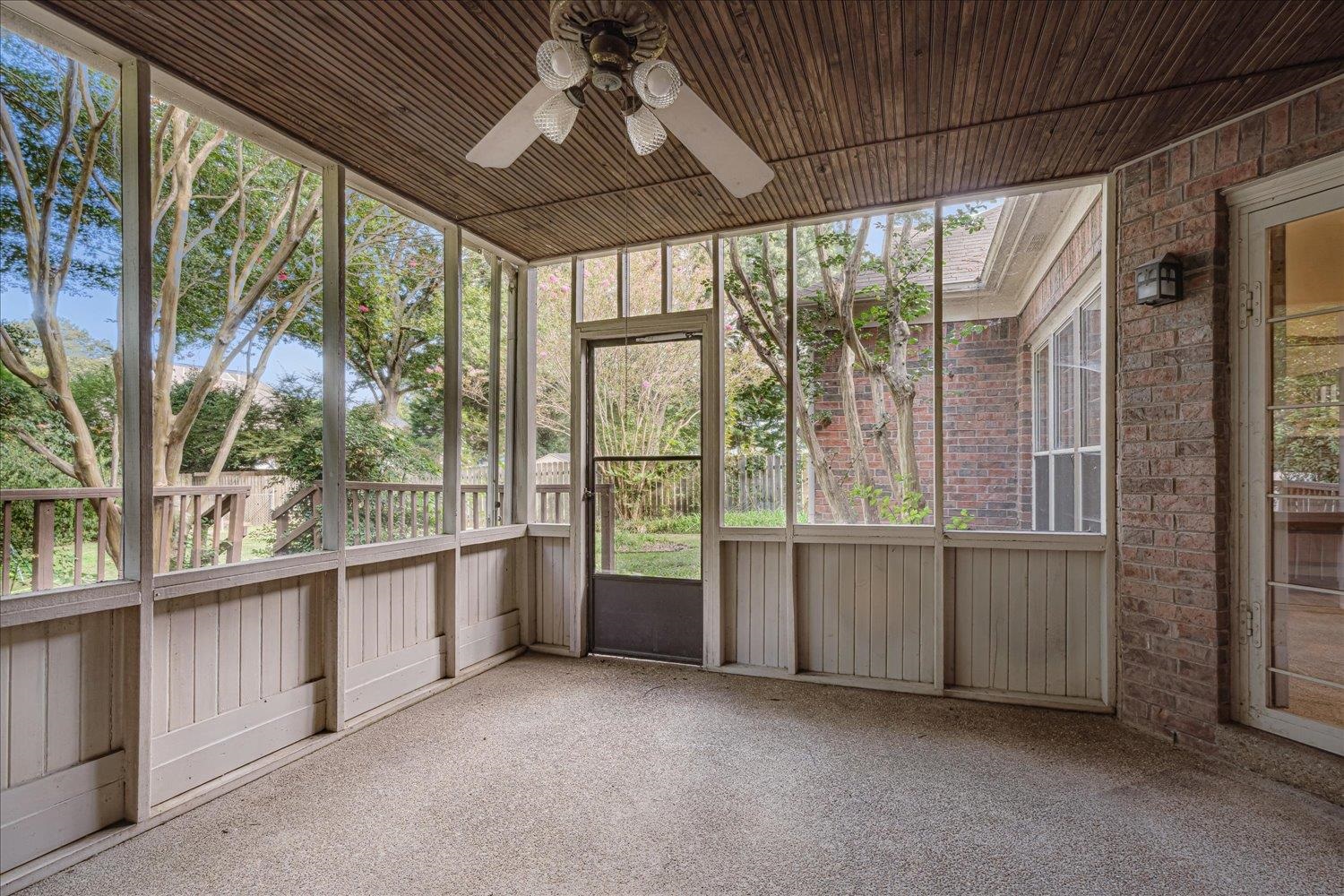 1665 Riverdale Road Germantown, TN 38138 - Photo 33 of 39 an empty room with windows lake and mountain view