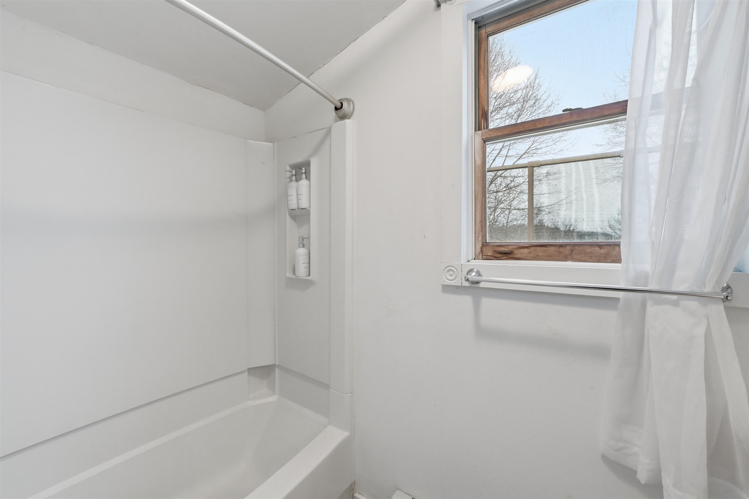 446 Colchester Avenue Burlington, VT 05401 - Photo 23 of 30