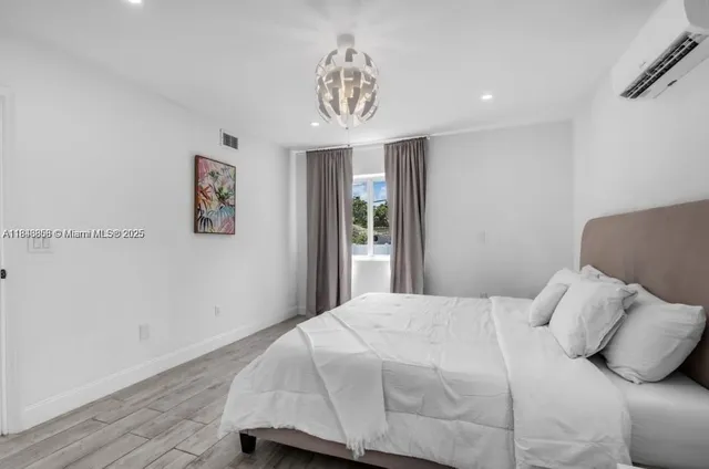 $1,375,000 | 420 Northeast 90th Street, El Portal, FL 33138