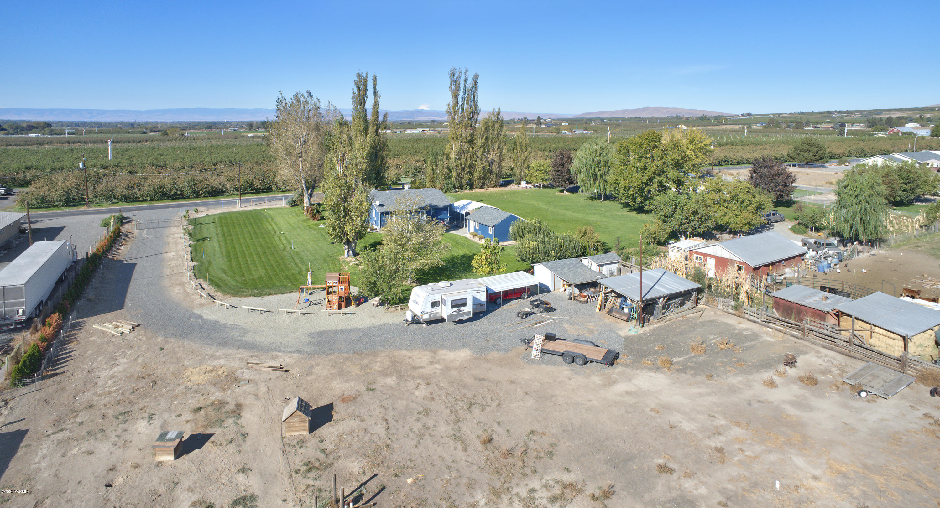 81 Blue Goose Road Zillah, WA 98953 - Photo 24 of 29 Extra Parking