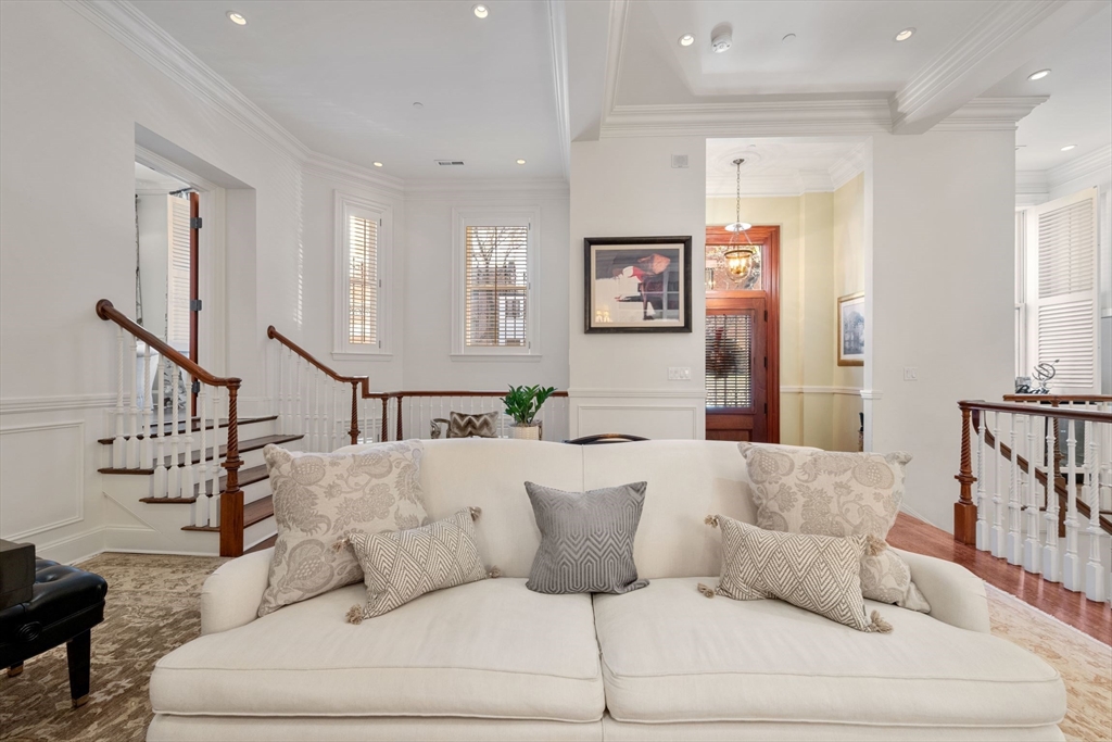 50 Beacon Street, Unit 1 Boston, MA 02108 - Photo 11 of 30