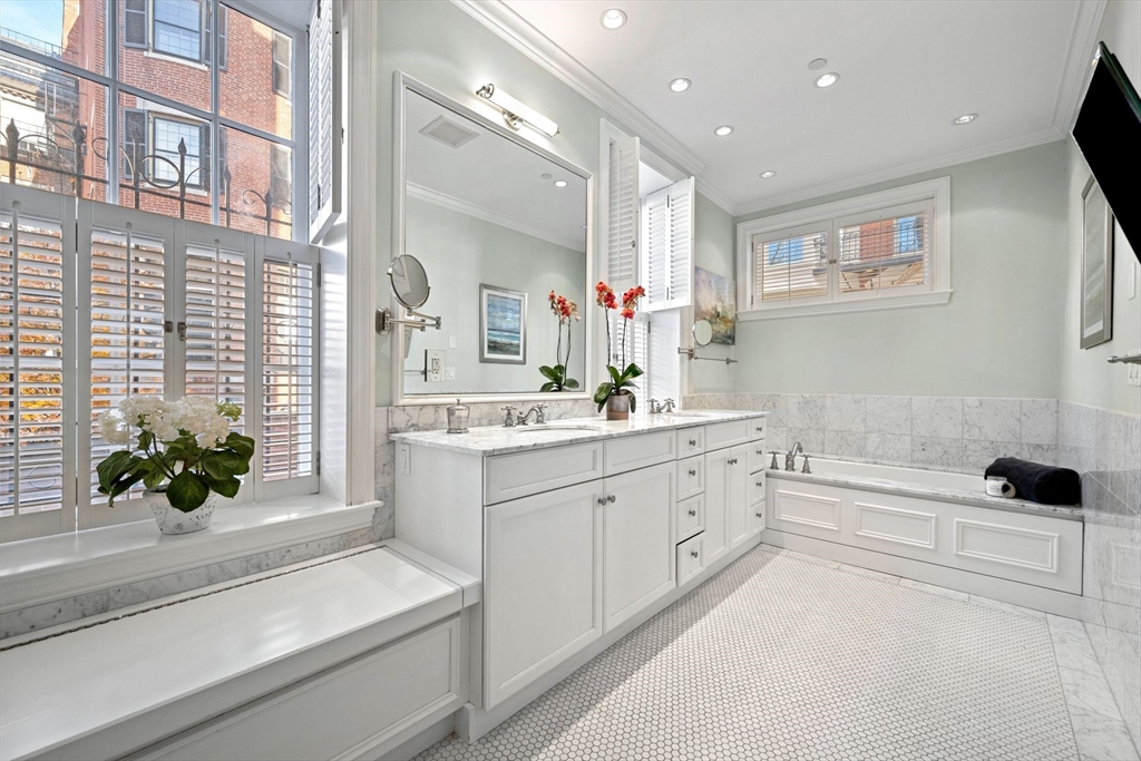 50 Beacon Street, Unit 1 Boston, MA 02108 - Photo 20 of 30