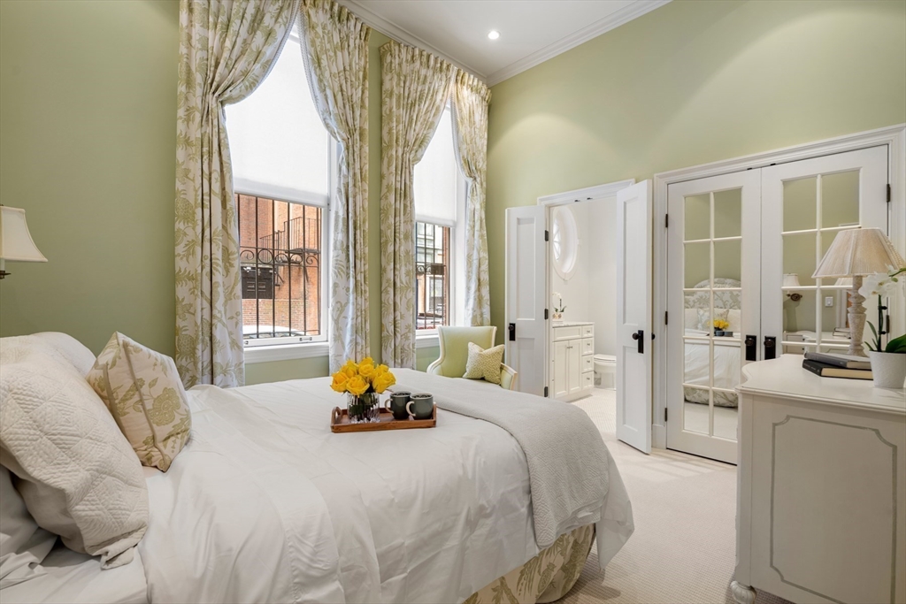 50 Beacon Street, Unit 1 Boston, MA 02108 - Photo 21 of 30