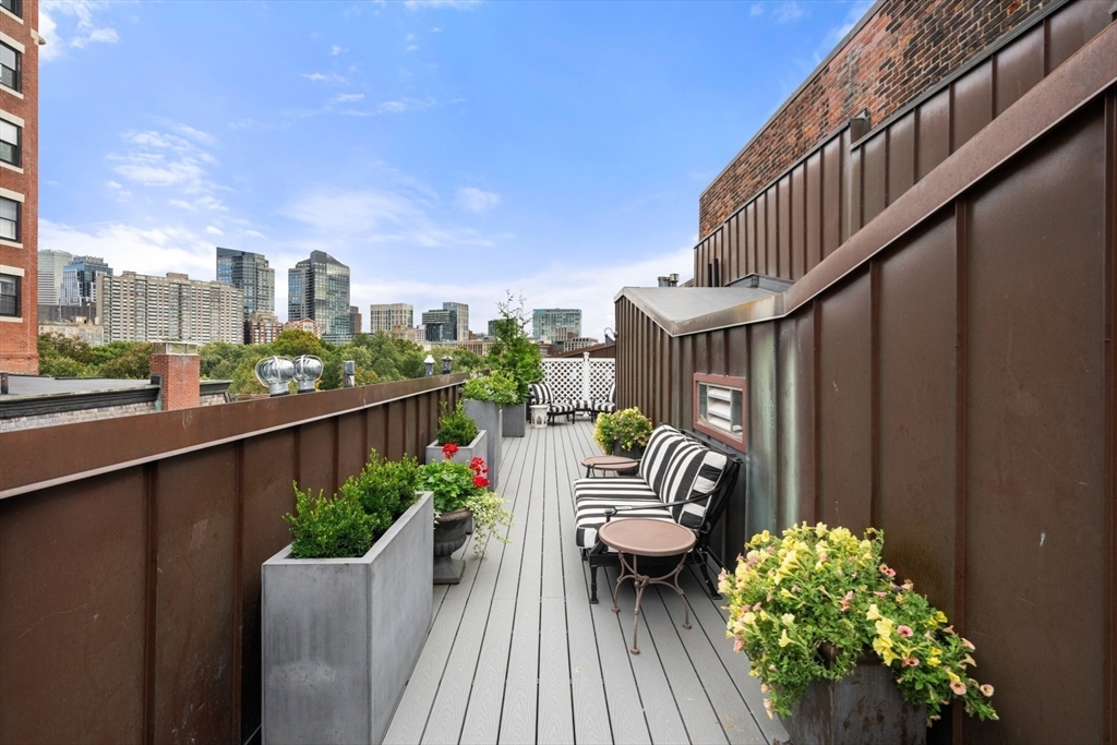 50 Beacon Street, Unit 1 Boston, MA 02108 - Photo 26 of 30
