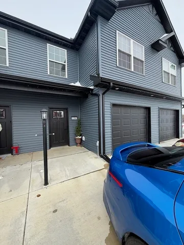 $2,050 | 3304 Stoneway Court, Champaign, IL 61822