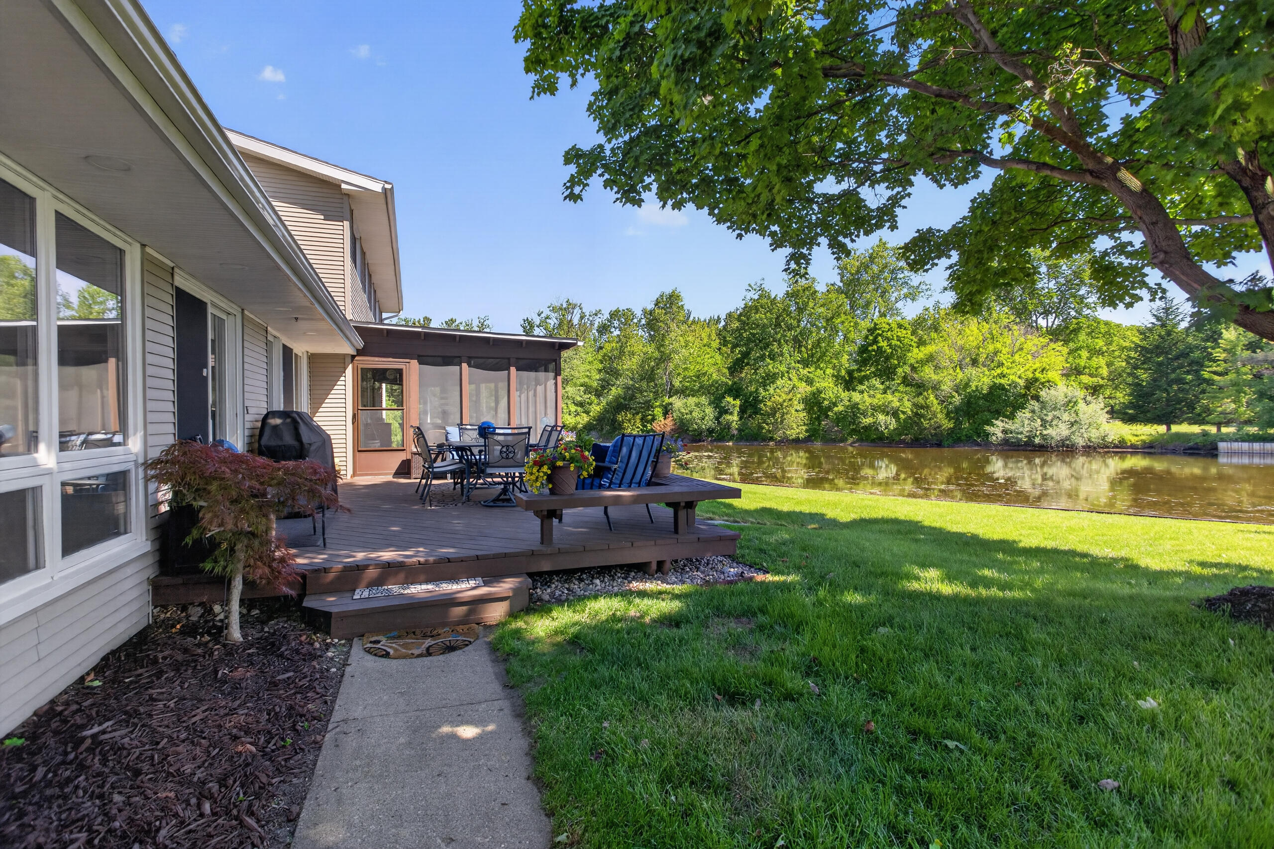 5775 Browns Lake Road Jackson, MI 49203 - Photo 66 of 77 IMG_4108