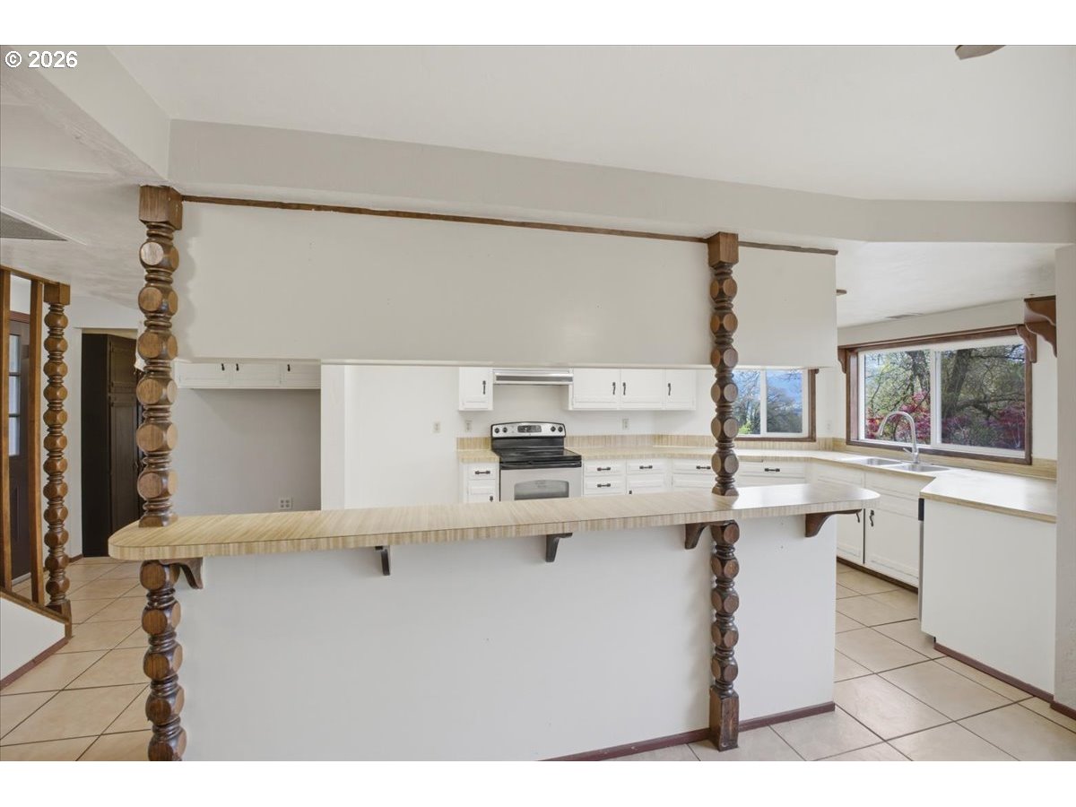 26520 Fern Ridge Road Sweet Home, OR 97386 - Photo 10 of 48