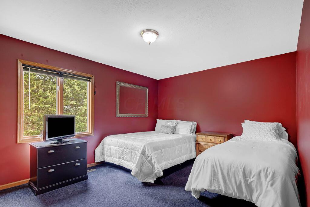 9747 Concord Road Dublin, OH 43017 - Photo 22 of 40 Guest suite