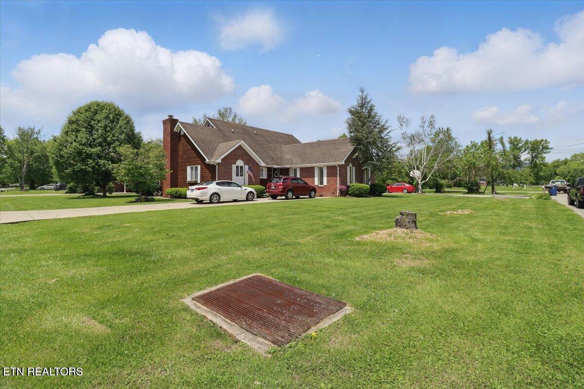 523 North 30th Street Middlesboro, KY 40965 - Photo 2 of 13 hic3