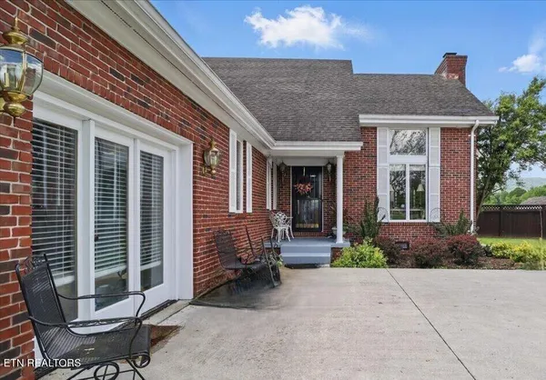 $455,000 | 523 North 30th Street, Middlesboro, KY 40965