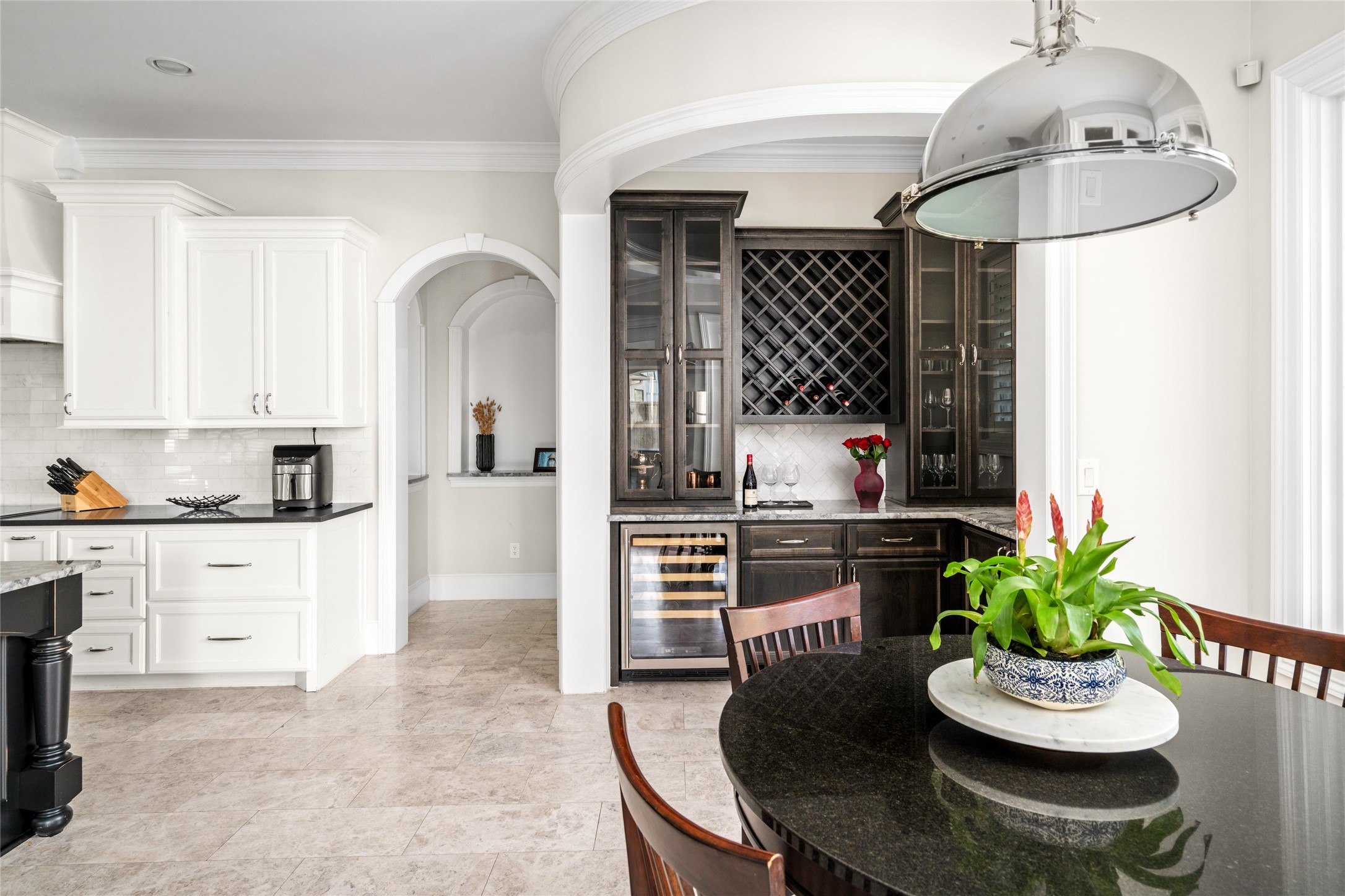 64 South Parkgate Circle Spring, TX 77381 - Photo 23 of 50 a kitchen with a table and chairs