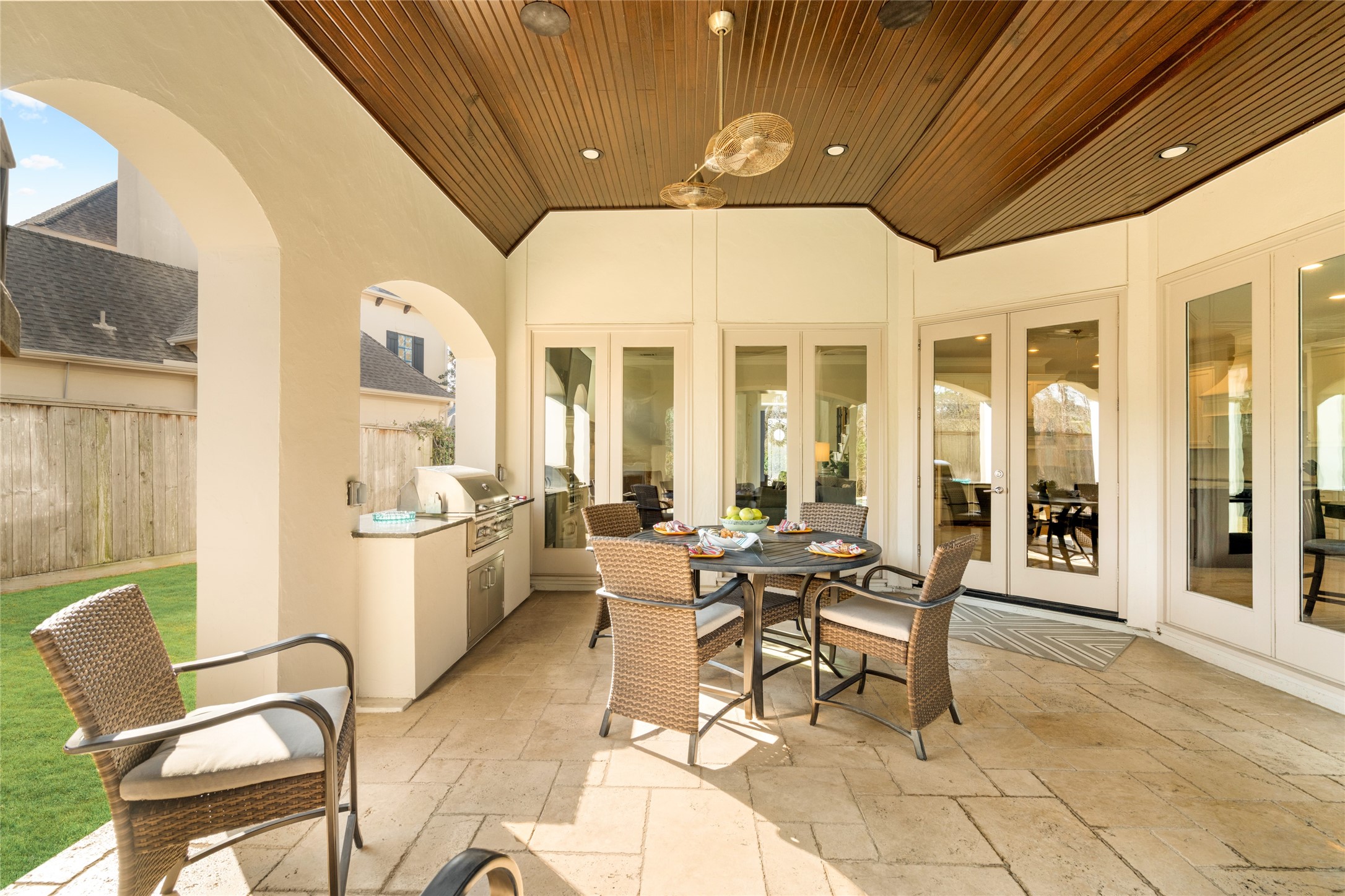 64 South Parkgate Circle Spring, TX 77381 - Photo 41 of 50 a living room with furniture