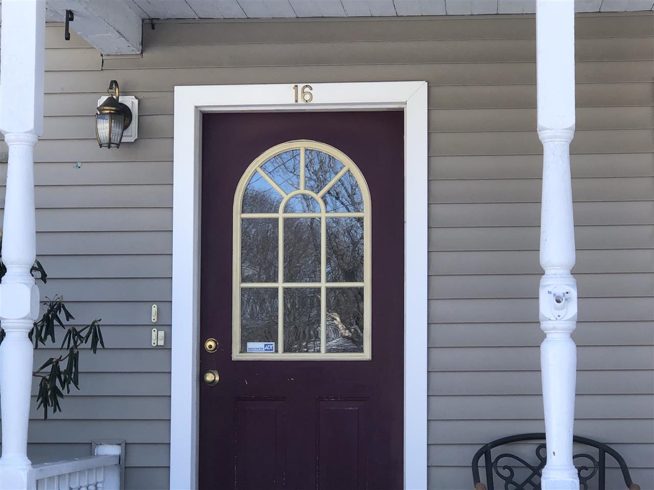 16 Carroll Street, Unit B Exeter, NH 03833 - Photo 2 of 27 Gallery Image 2