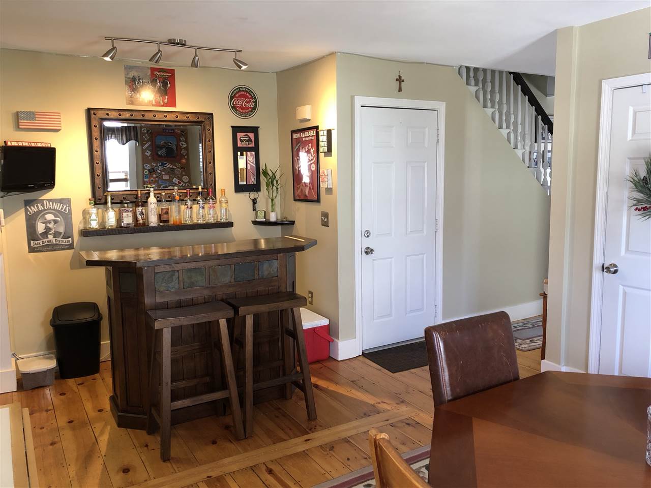 16 Carroll Street, Unit B Exeter, NH 03833 - Photo 9 of 27 Gallery Image 9